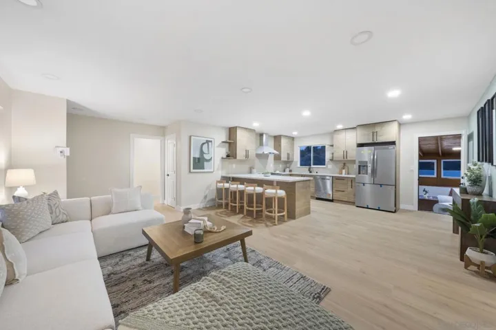 3114 Chollas Rd, San Diego, California 92105