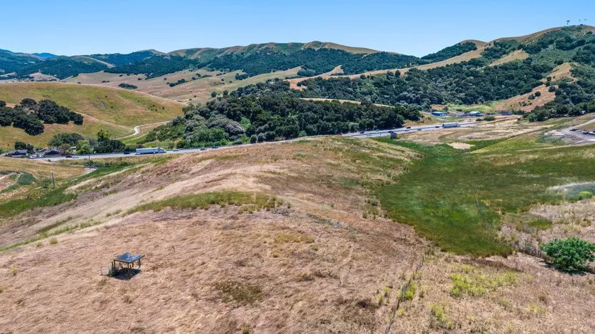 363 Orchard Hill Road, San Juan Bautista, California 95045