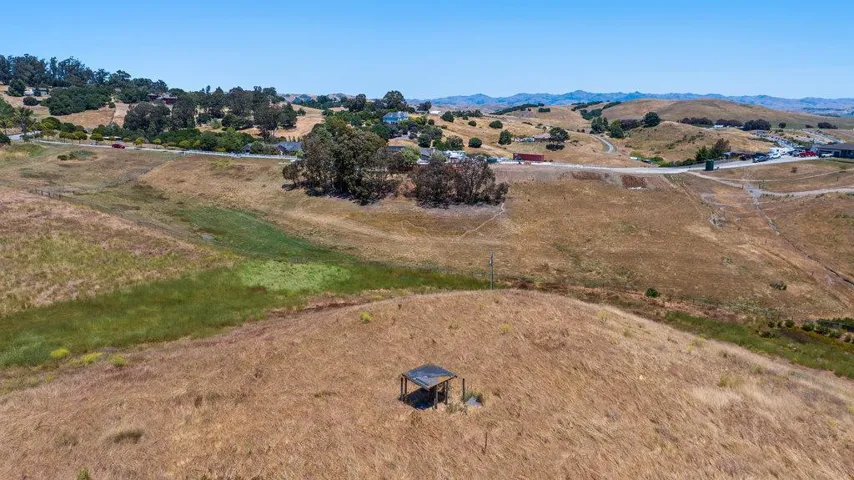 363 Orchard Hill Road, San Juan Bautista, California 95045