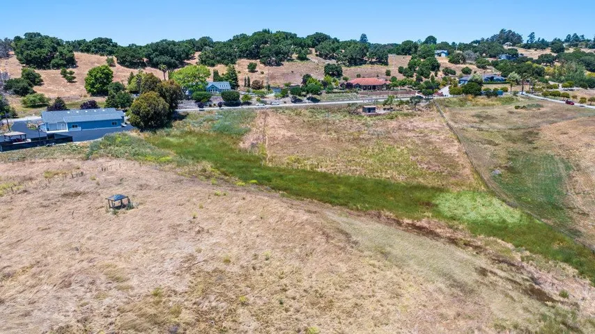 363 Orchard Hill Road, San Juan Bautista, California 95045