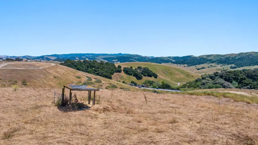 363 Orchard Hill Road, San Juan Bautista, California 95045