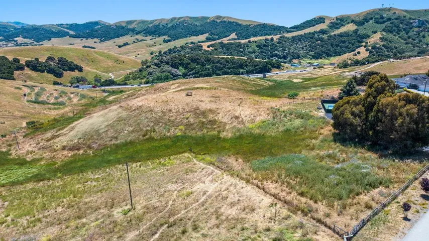 363 Orchard Hill Road, San Juan Bautista, California 95045
