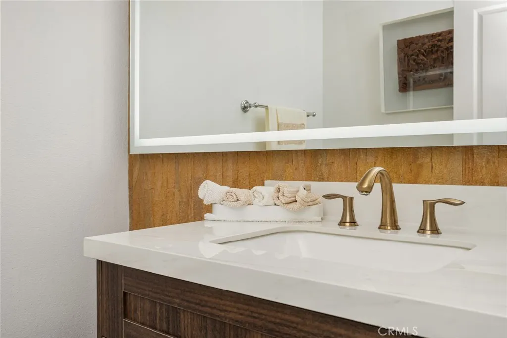 235 Tall Oak, Irvine, California 92603 home-pic-32