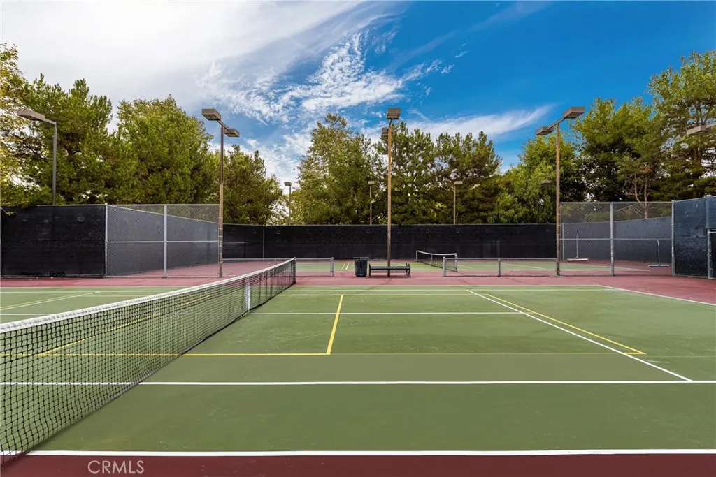 235 Tall Oak, Irvine, California 92603 home-pic-47