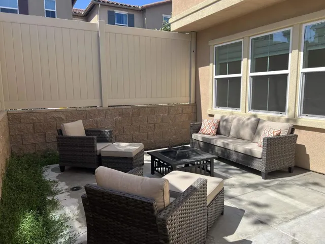 530 Longmeadow Street, Vista, California 92081