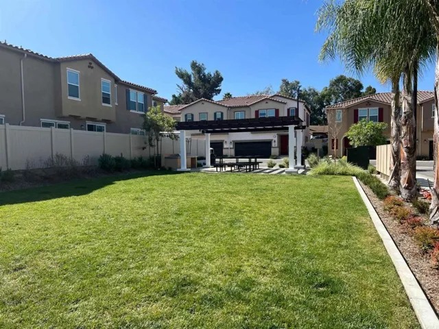530 Longmeadow Street, Vista, California 92081