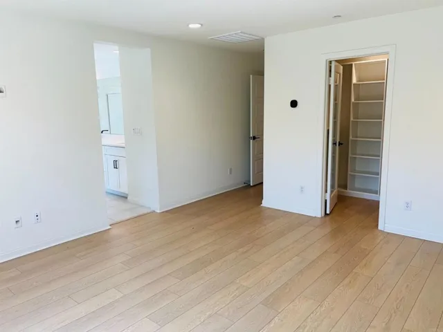 530 Longmeadow Street, Vista, California 92081