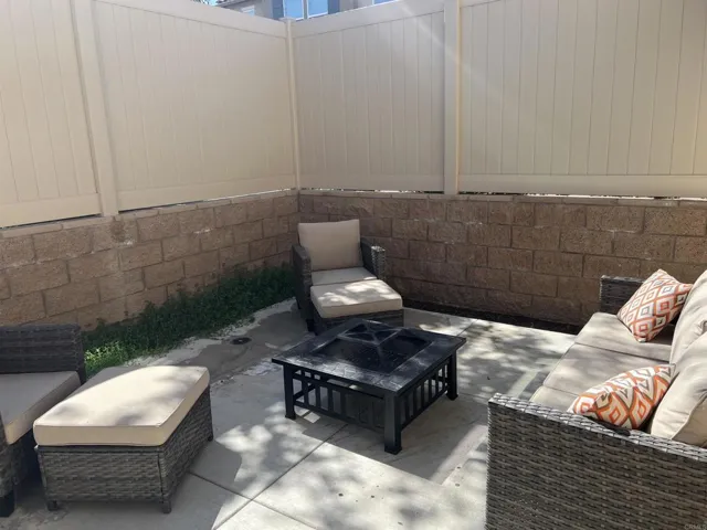 530 Longmeadow Street, Vista, California 92081