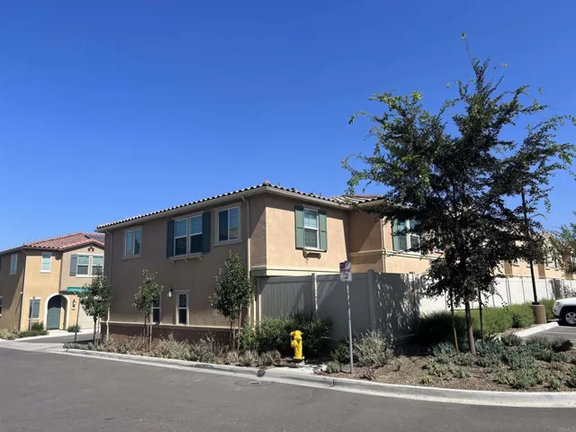 530 Longmeadow Street, Vista, California 92081