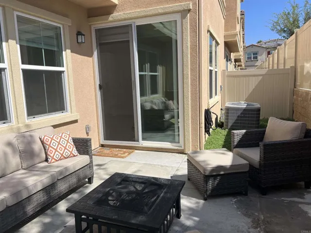 530 Longmeadow Street, Vista, California 92081