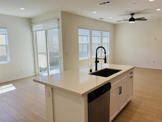 530 Longmeadow Street, Vista, California 92081