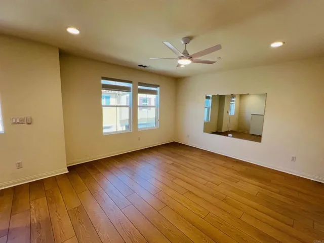 530 Longmeadow Street, Vista, California 92081
