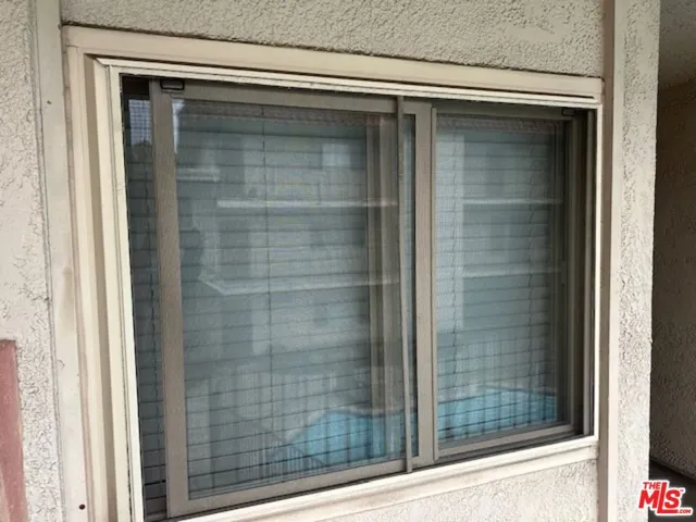 Tripple pane windows