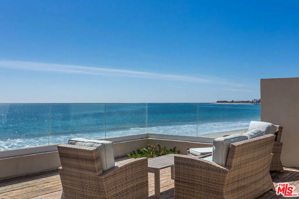 22548 Pacific Coast Highway 100, Malibu, California 90265, 2 Bedrooms Bedrooms, ,2 BathroomsBathrooms,Residential Lease,For Rent,PACIFIC COAST,25545277