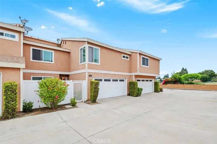 25165 Charlinda Drive 2, Mission Viejo, California 92691