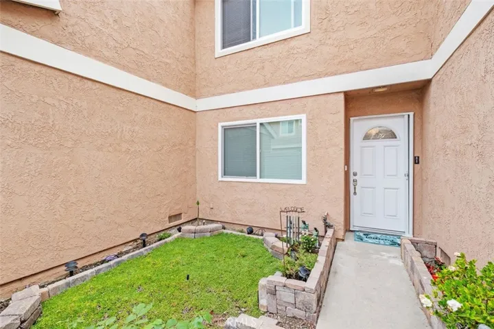 25165 Charlinda Drive 2, Mission Viejo, California 92691