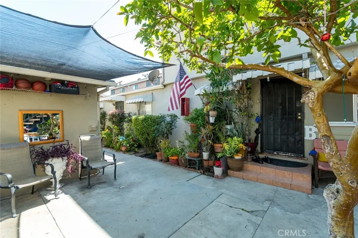 529 Raleigh Street, Glendale, California 91205
