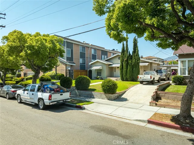 529 Raleigh Street, Glendale, California 91205