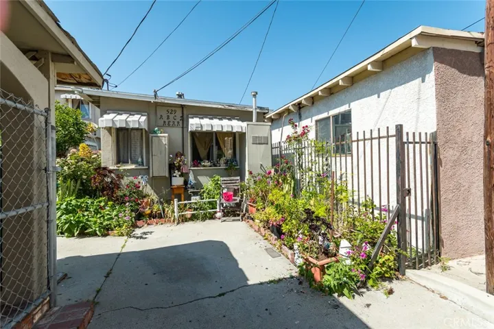 529 Raleigh Street, Glendale, California 91205