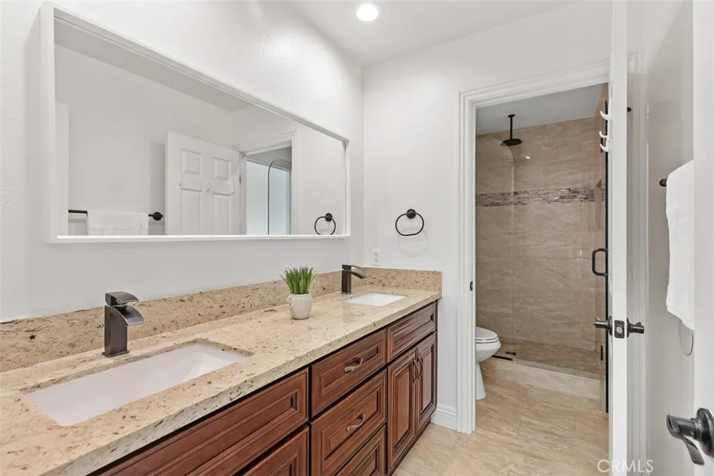 26451 Via Juanita, Mission Viejo, California 92691 home-pic-31