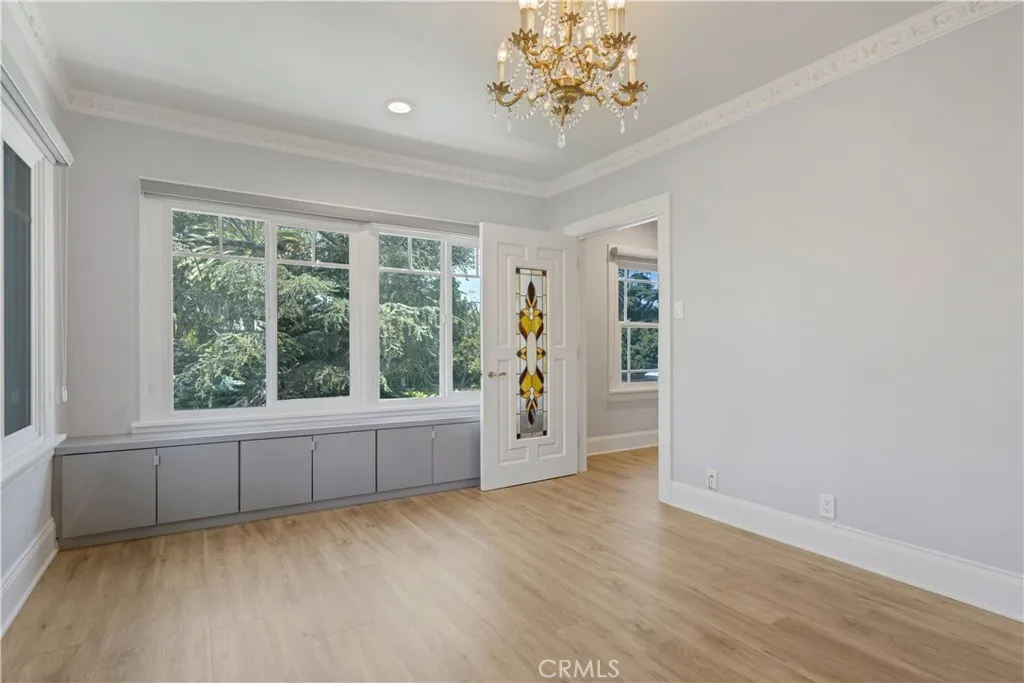 434 S Irving Boulevard, Los Angeles, California 90020 home-pic-32