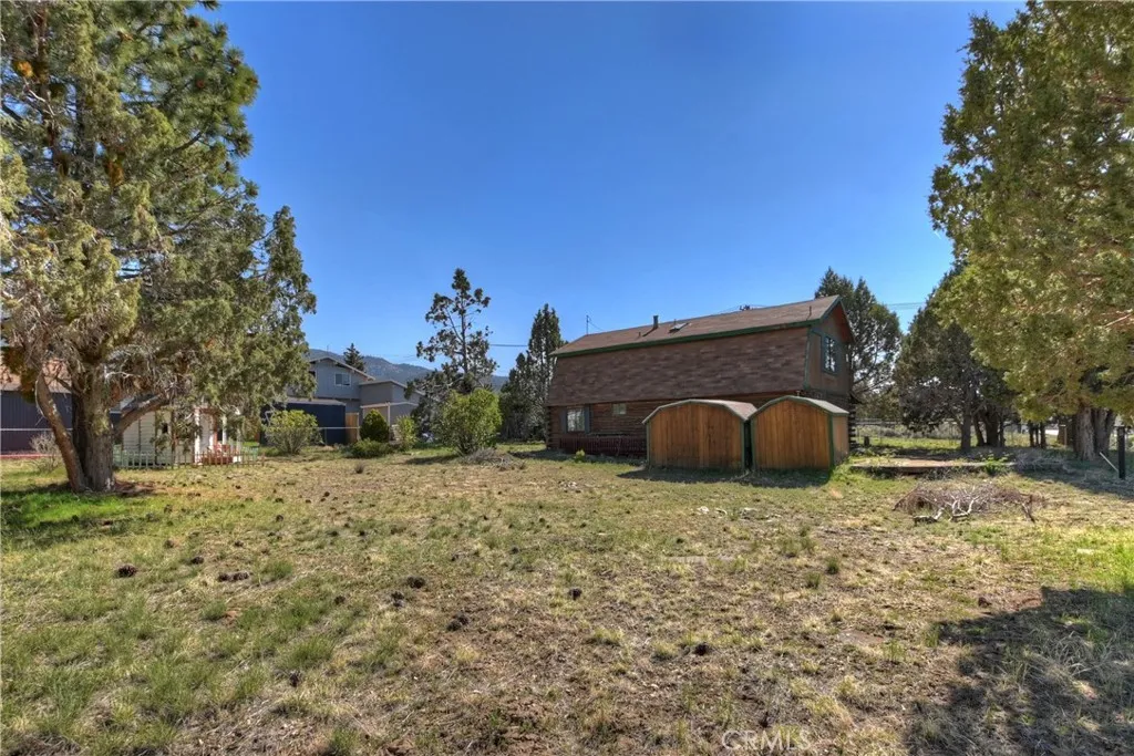 1000 Willow Lane, Big Bear City, California 92314 home-pic-29
