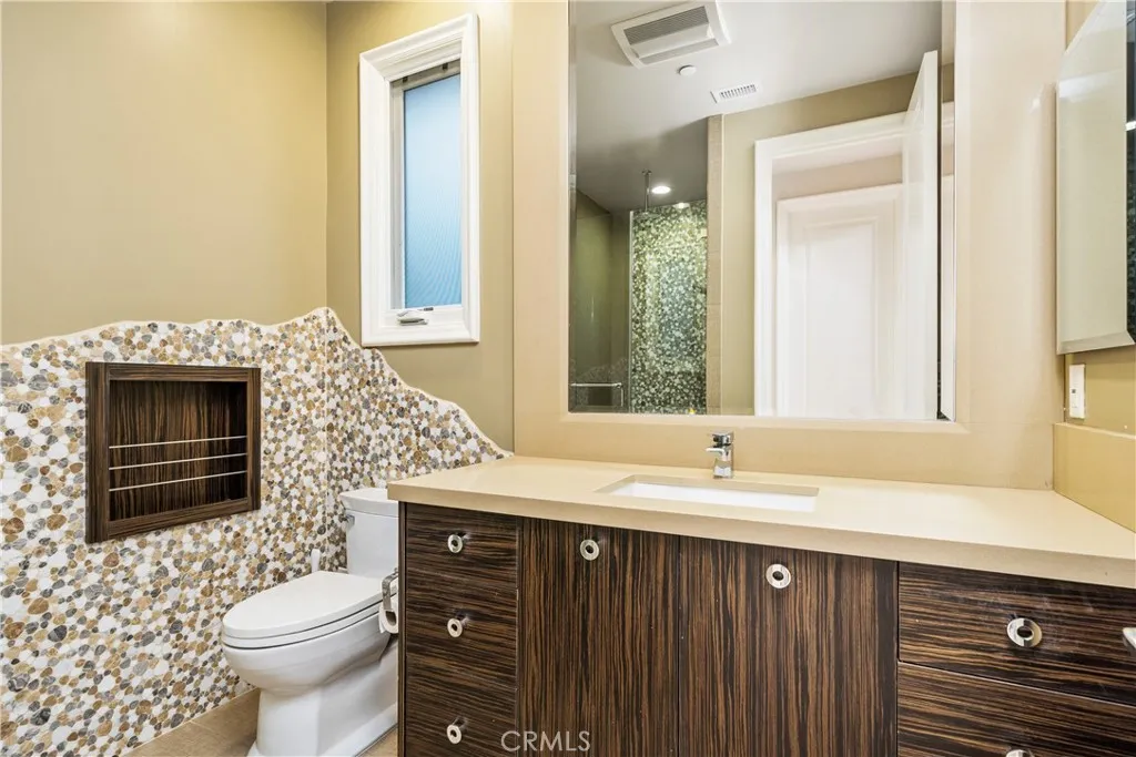 1051 Oak Canyon Lane, Glendora, California 91741 home-pic-36
