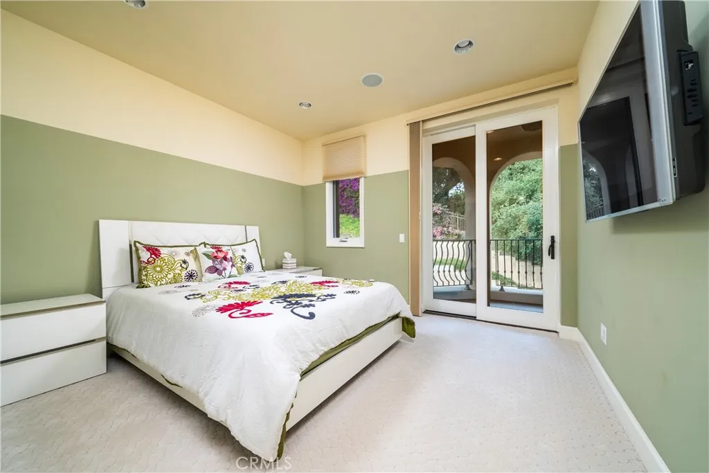 1051 Oak Canyon Lane, Glendora, California 91741 home-pic-38