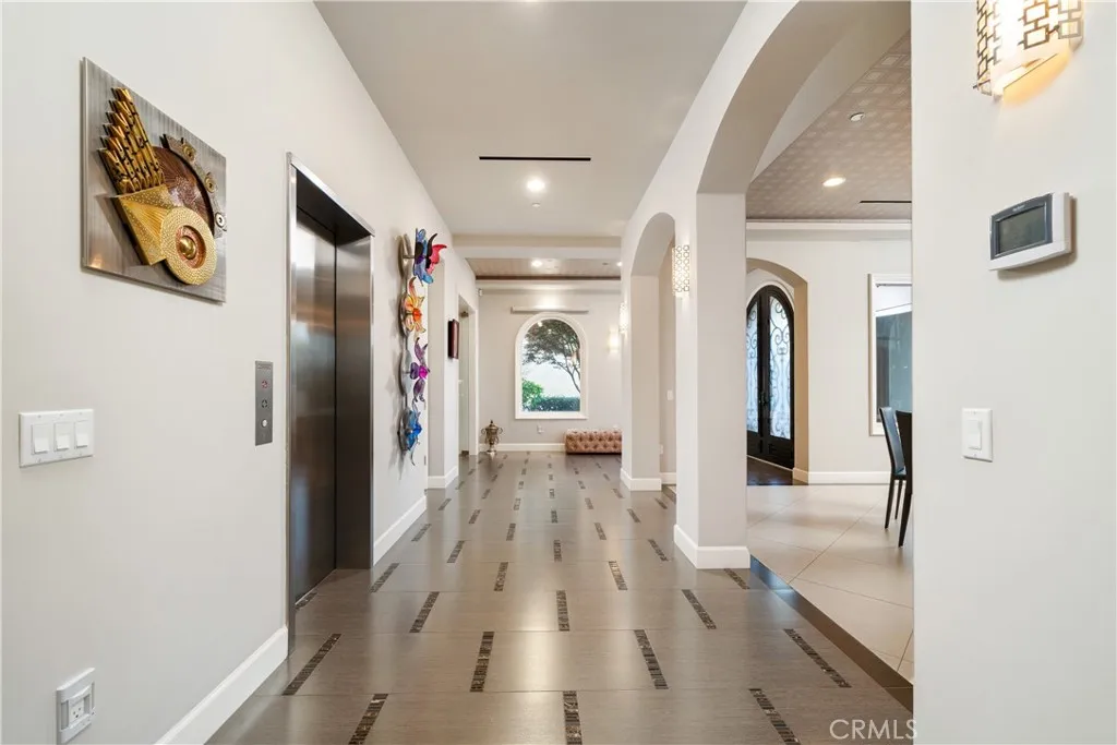 1051 Oak Canyon Lane, Glendora, California 91741 home-pic-7