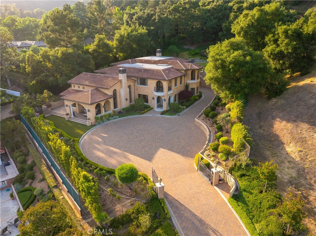 1051 Oak Canyon Lane, Glendora, California 91741 home-pic-63