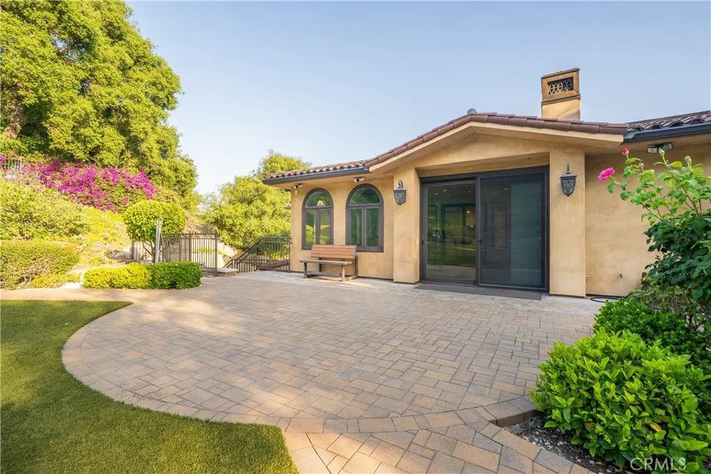 1051 Oak Canyon Lane, Glendora, California 91741 home-pic-47