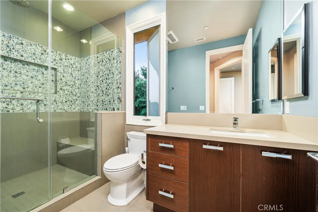 1051 Oak Canyon Lane, Glendora, California 91741 home-pic-34