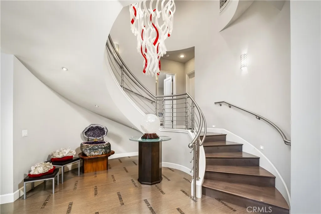 1051 Oak Canyon Lane, Glendora, California 91741 home-pic-8