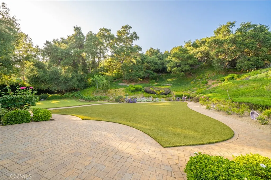 1051 Oak Canyon Lane, Glendora, California 91741 home-pic-46