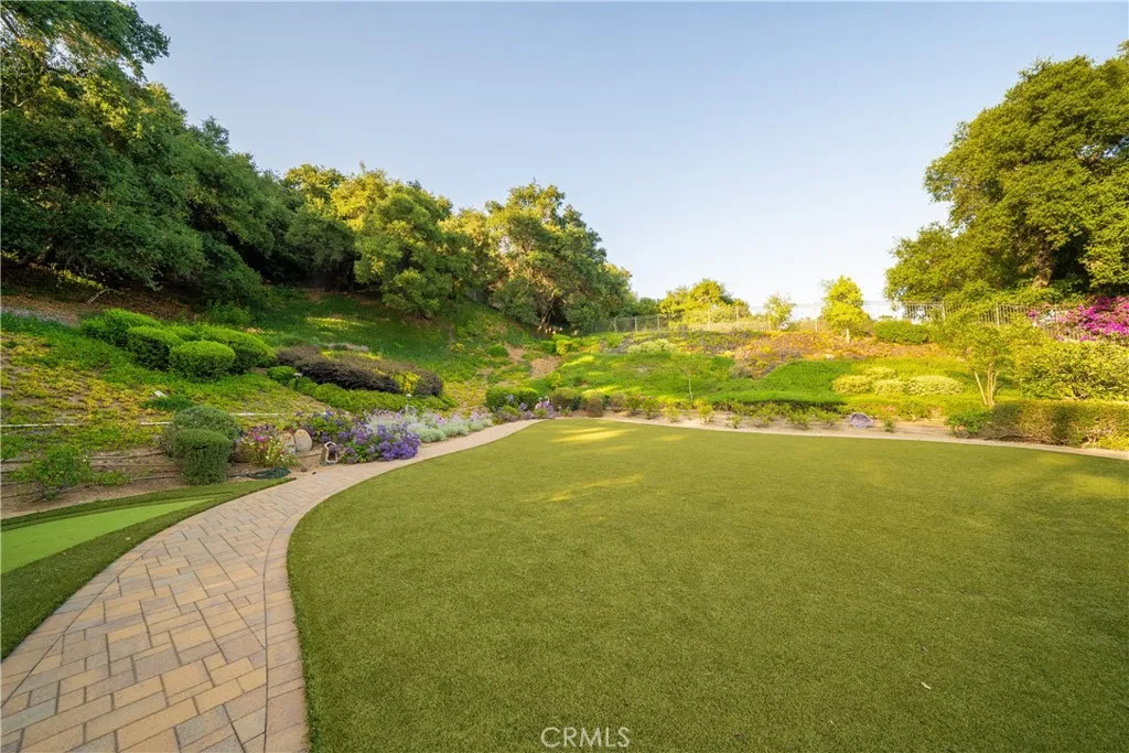 1051 Oak Canyon Lane, Glendora, California 91741 home-pic-44