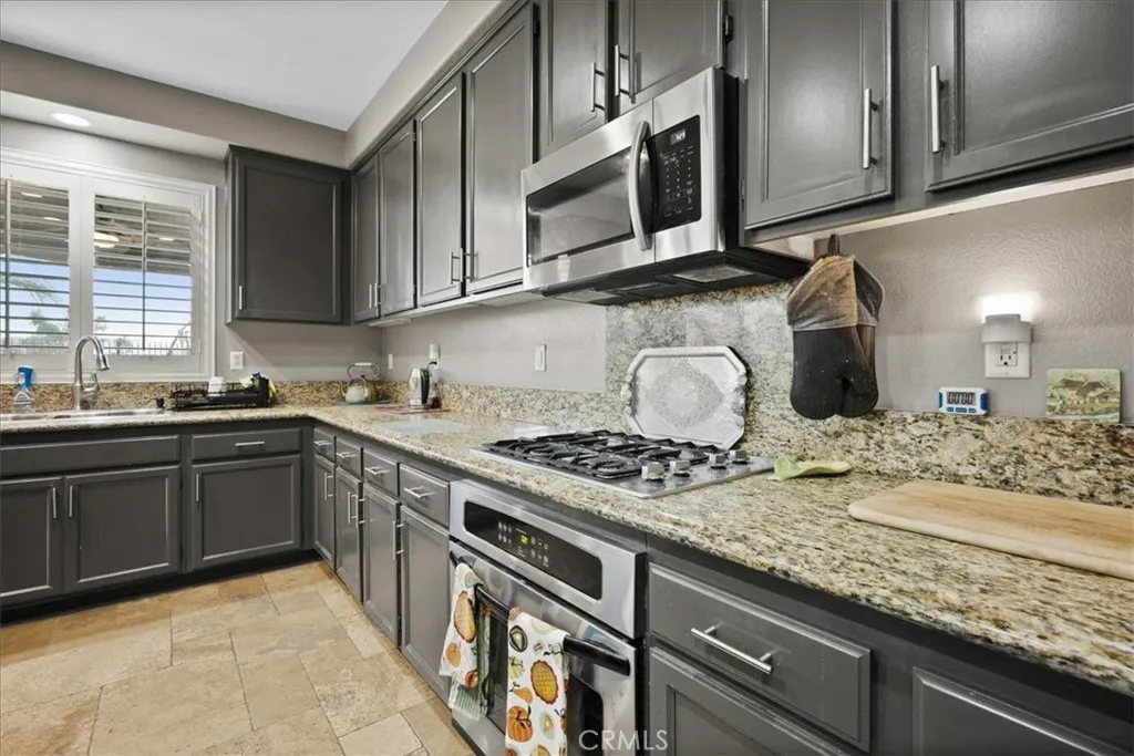 23501 Brigin Place, Murrieta, California 92562 home-pic-27