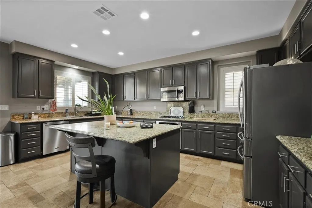 23501 Brigin Place, Murrieta, California 92562 home-pic-25