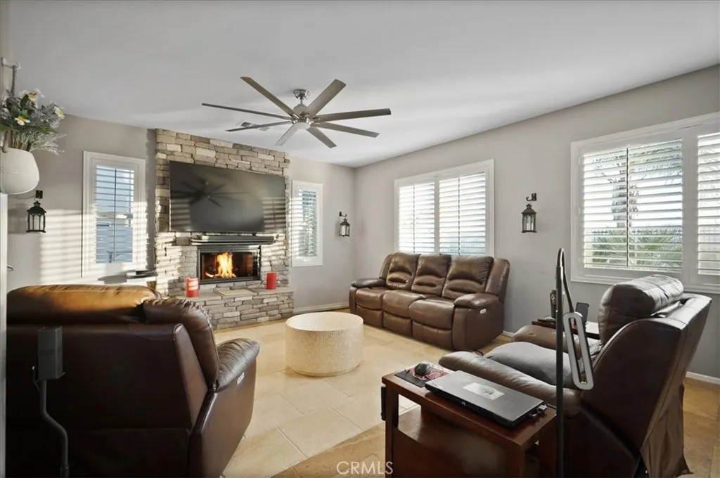 23501 Brigin Place, Murrieta, California 92562 home-pic-21