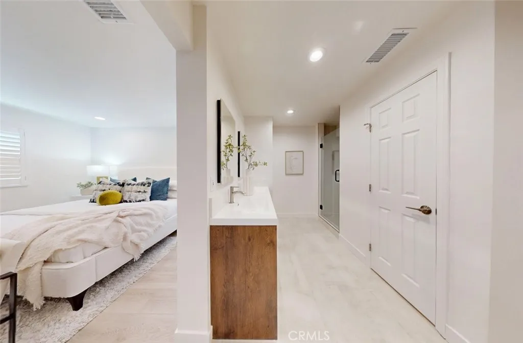 4263 E Ranch Gate Road, Anaheim Hills, California 92807 home-pic-23