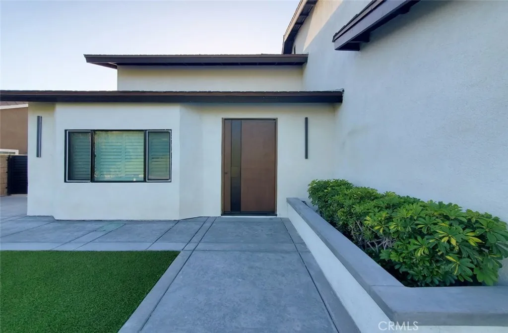 4263 E Ranch Gate Road, Anaheim Hills, California 92807 home-pic-5