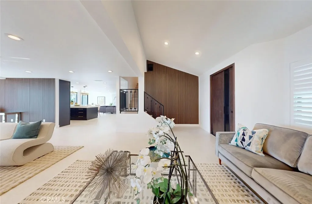 4263 E Ranch Gate Road, Anaheim Hills, California 92807 home-pic-7