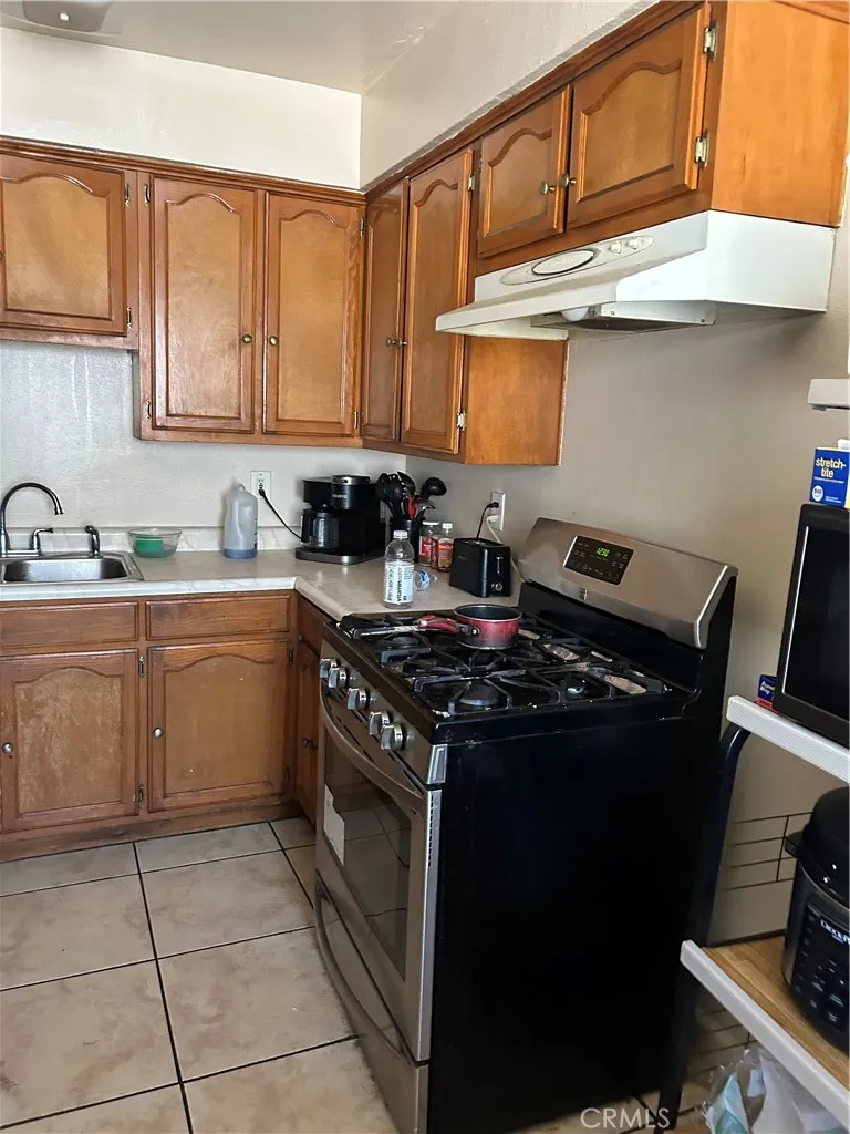 2647 Chelsea Street 4, Los Angeles, California 90033 home-pic-4