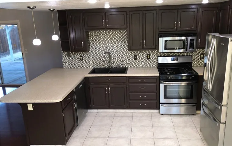 160 Peninsula Drive, Atwater, California 95301