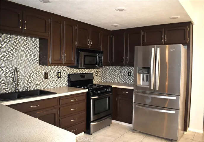 160 Peninsula Drive, Atwater, California 95301