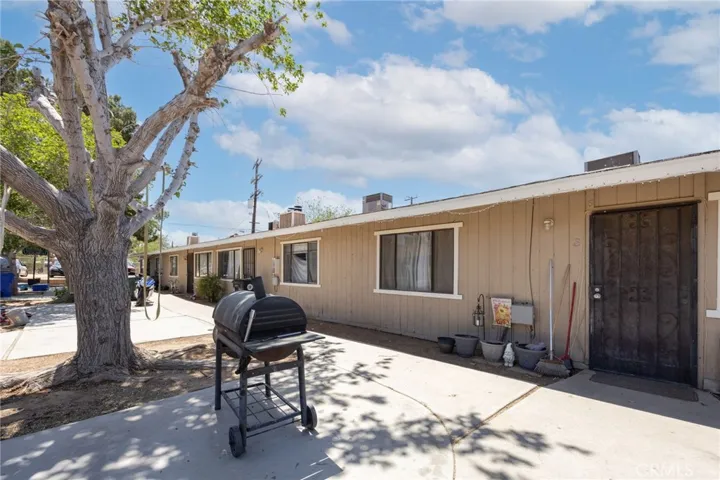 19287 Us Highway 18, Apple Valley, California 92307