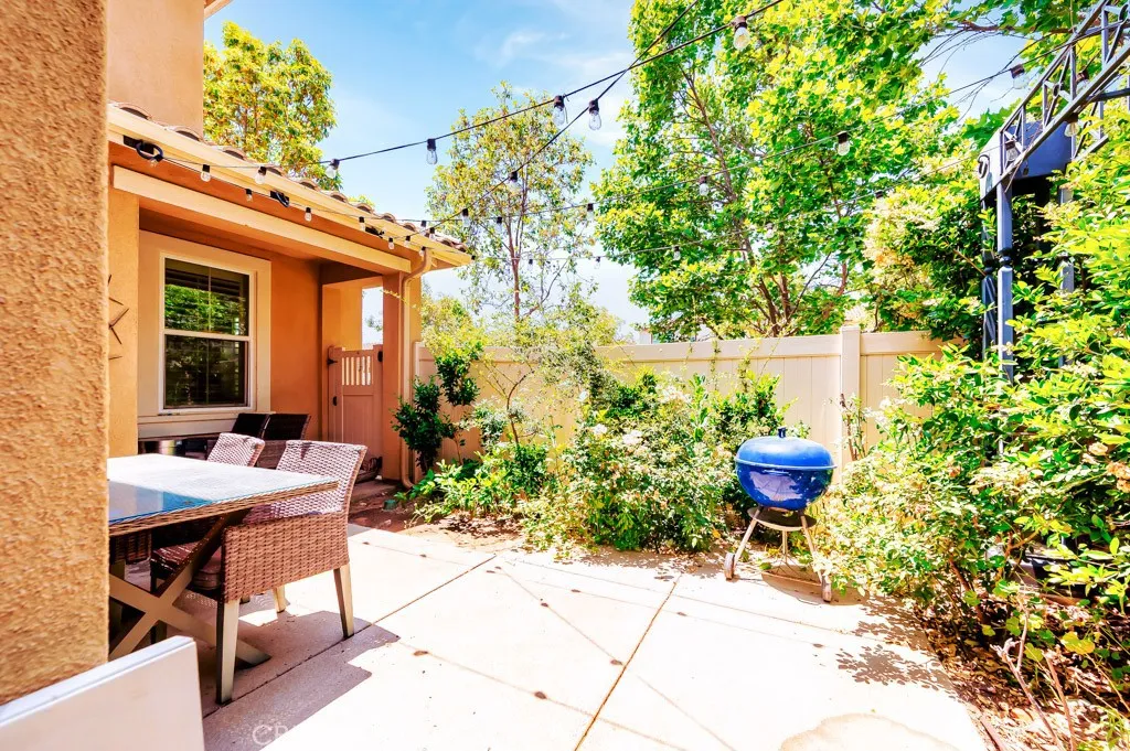 5764 Alcala Way, Riverside, California 92505 home-pic-31