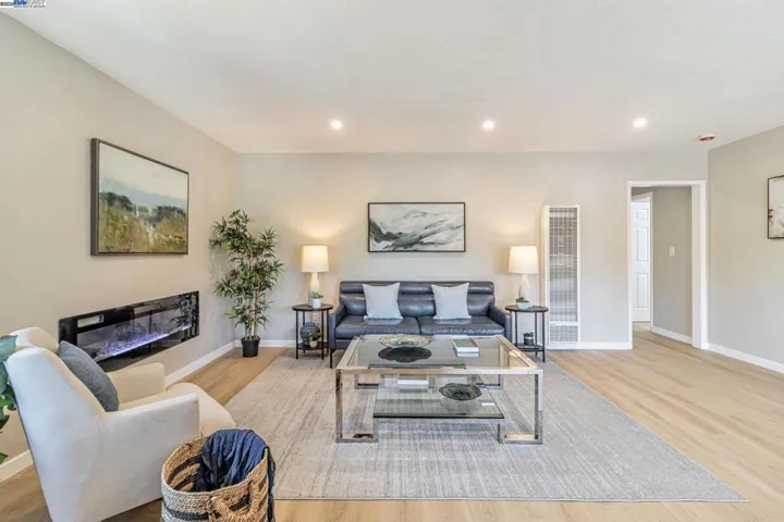2735 Somerset Avenue, Castro Valley, California 94546