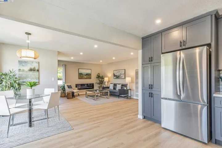 2735 Somerset Avenue, Castro Valley, California 94546
