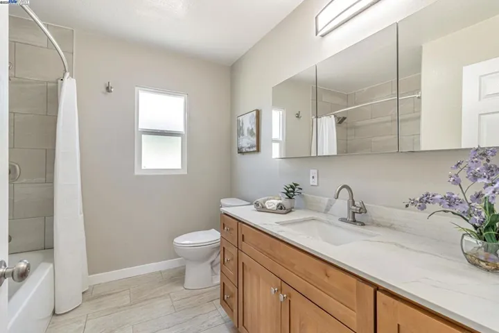 2735 Somerset Avenue, Castro Valley, California 94546