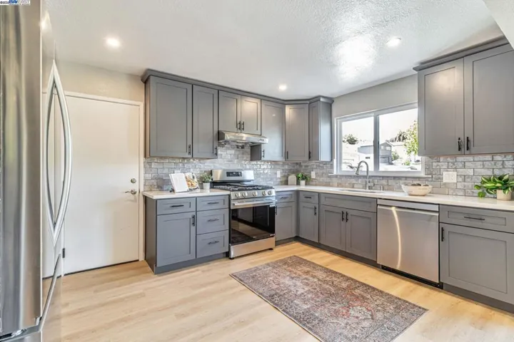 2735 Somerset Avenue, Castro Valley, California 94546